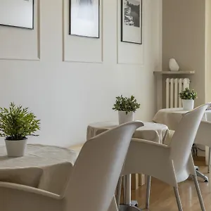 Mariclà 3*, Verona Italia